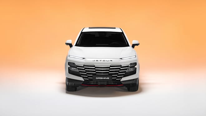 Front view of the Jetour Dashing, a top-rated best Chinese SUV