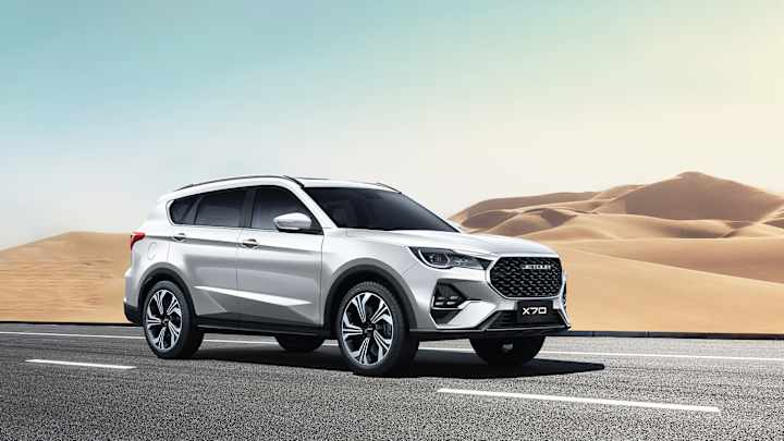 The 2025 Jetour X70 FL, ranking highly among the best fuel efficient cars and SUVs
