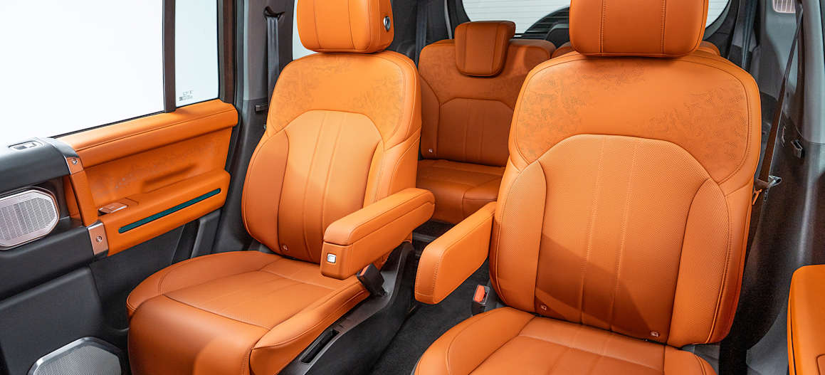 Jetour G700 Orange Finish Seats