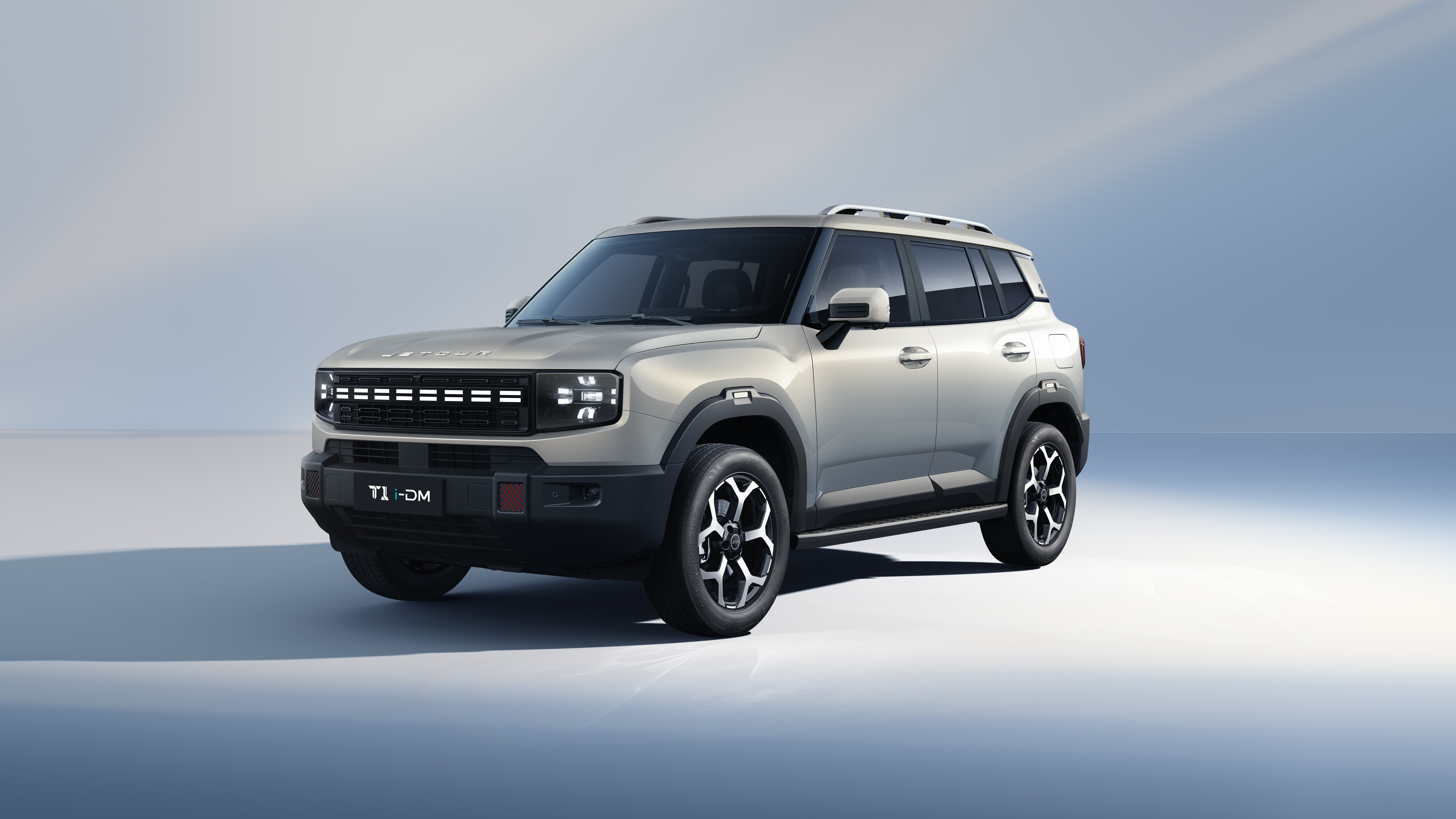 Large high-definition central touchscreen console displaying smart features in the Jetour T1-iDM