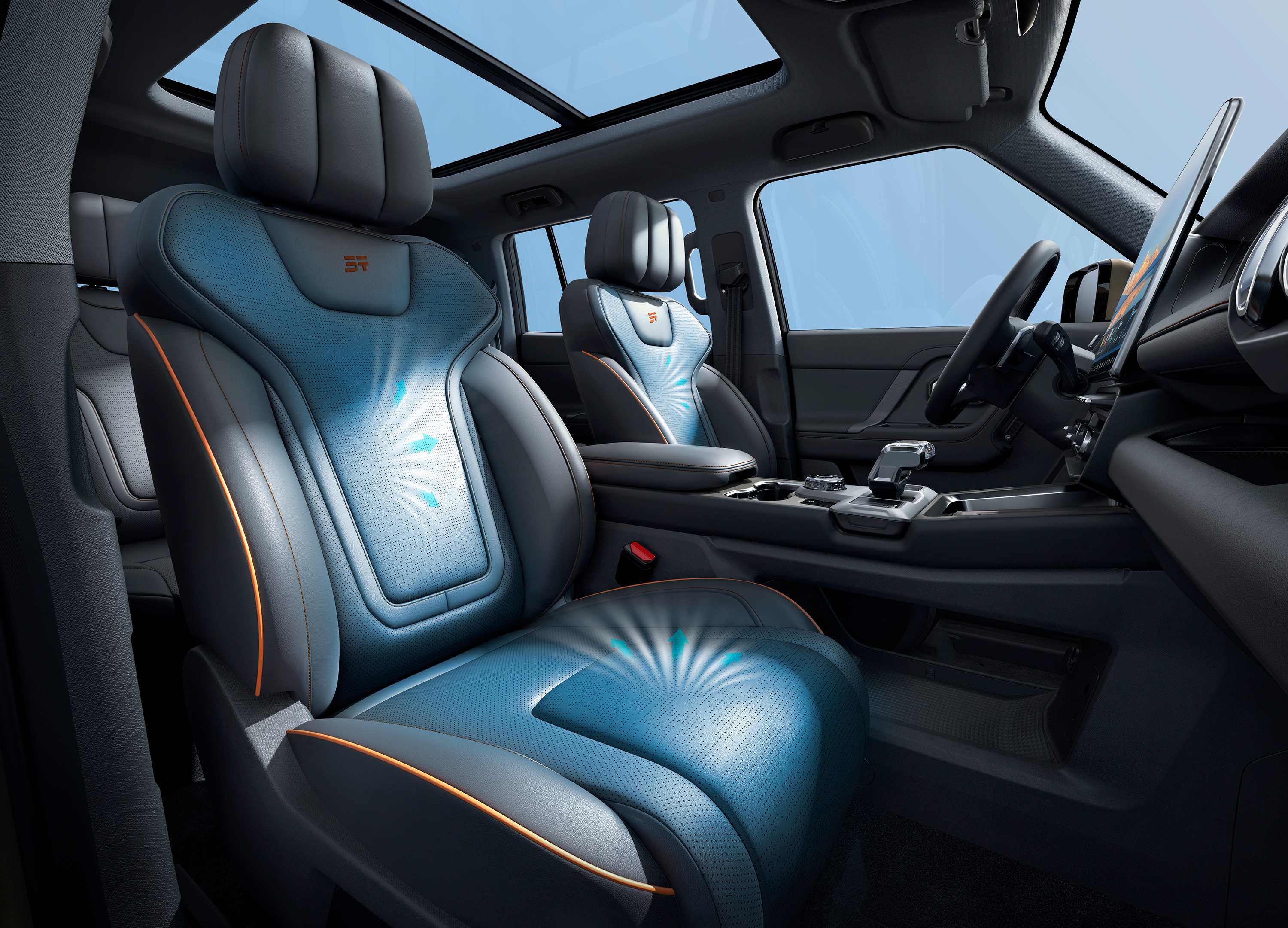 Detailed view of the premium leather ventilated front seats inside the Jetour T1-iDM